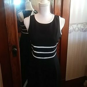 Evening gown open back sz 8 papell